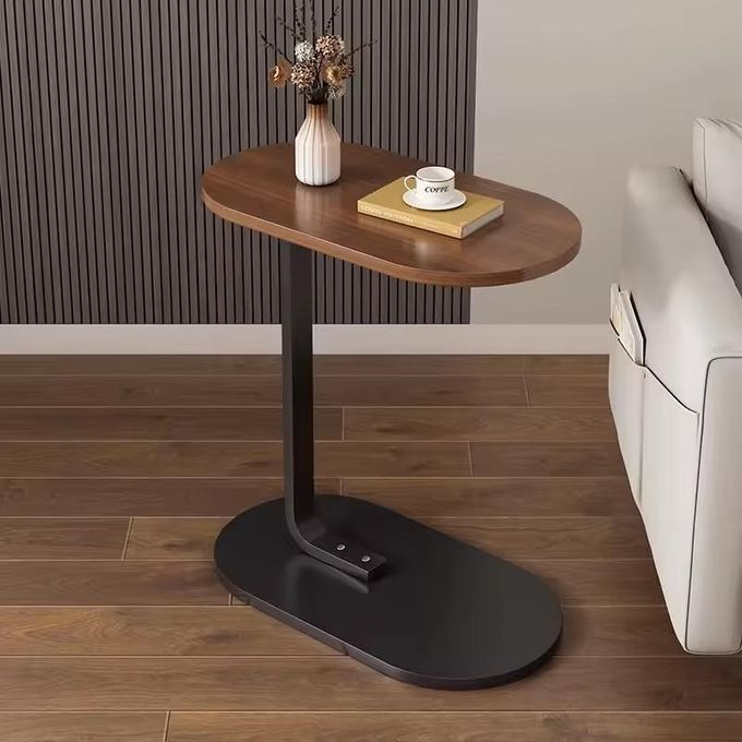 Table d'appoint ovale