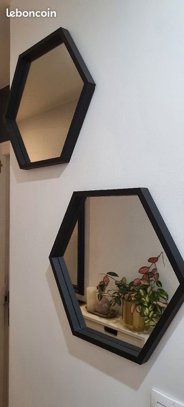 Étagère à miroir