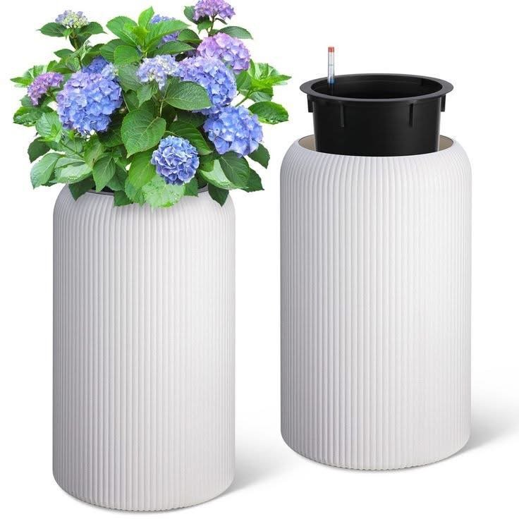 Cache pot-13