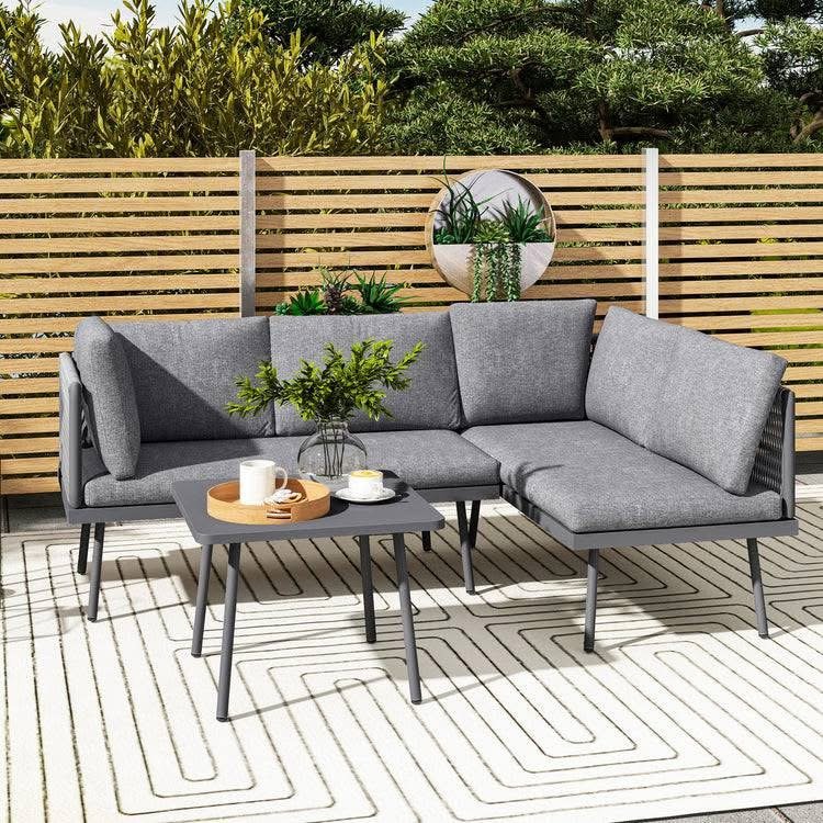 Fauteuil et table de jardin