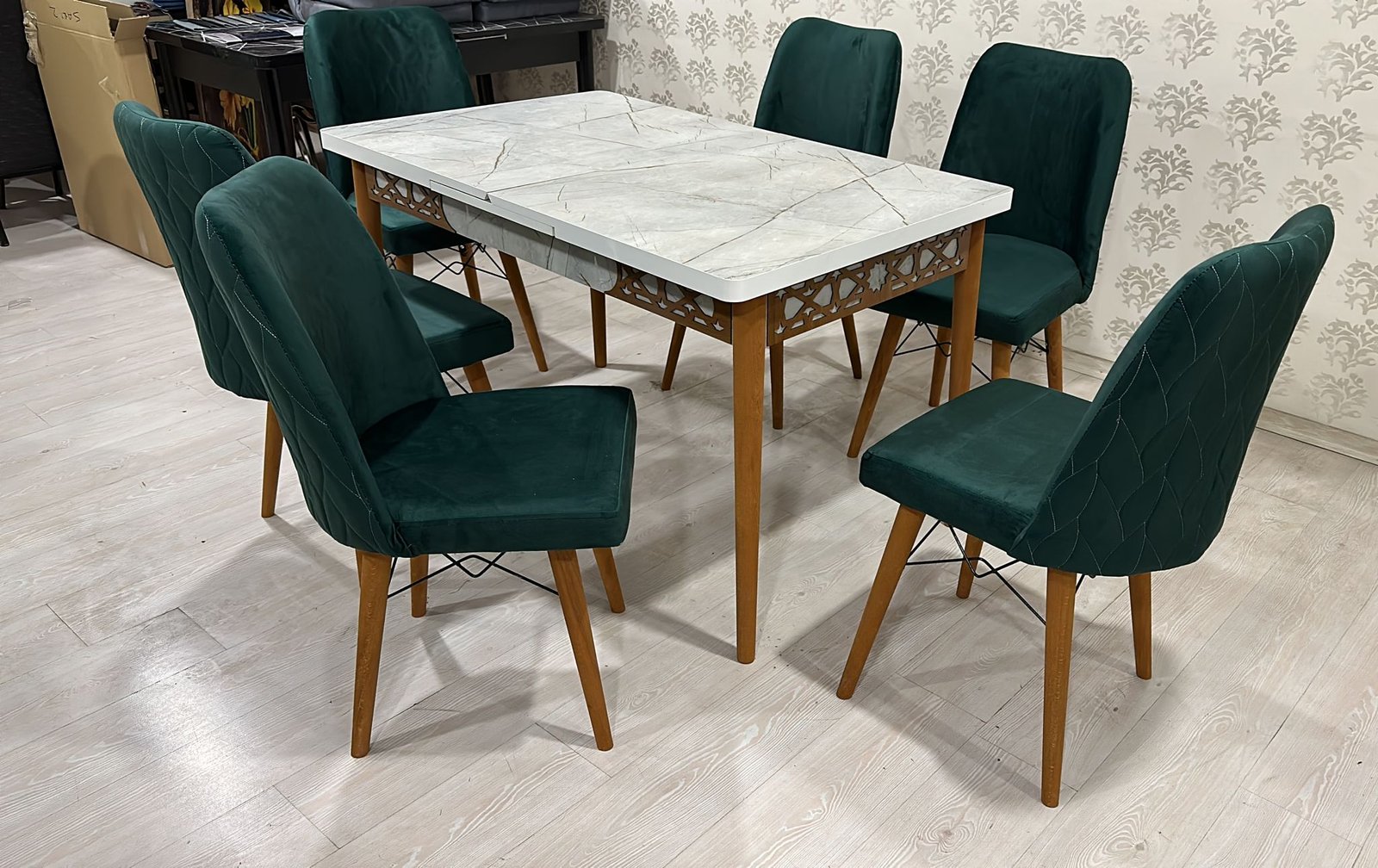 Table à manger extensible à 6 chaises